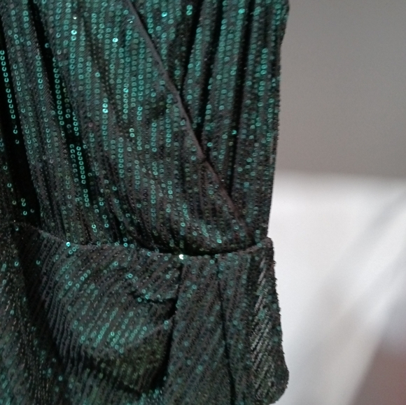 Woman's cocktail dress - Picture 3 of 5